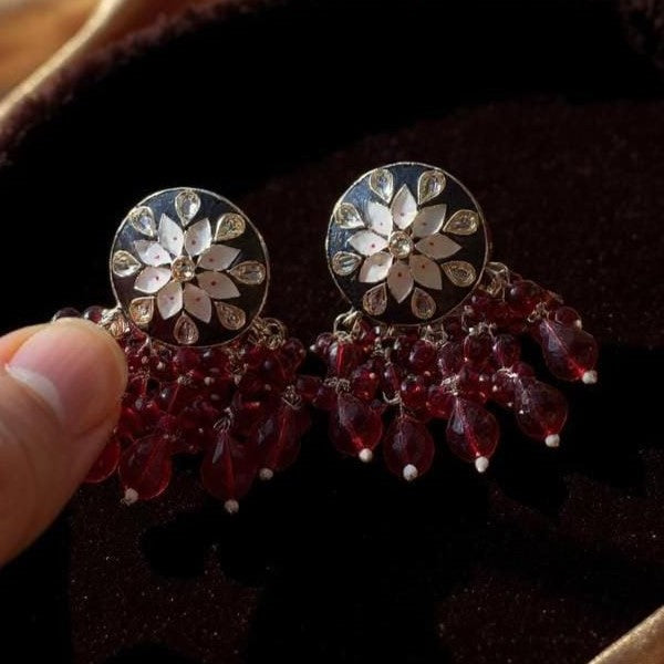 Gulnaar Kundan Jhumkis