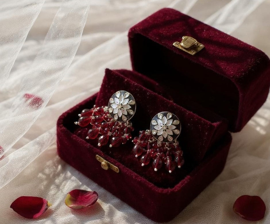 Gulnaar Kundan Jhumkis