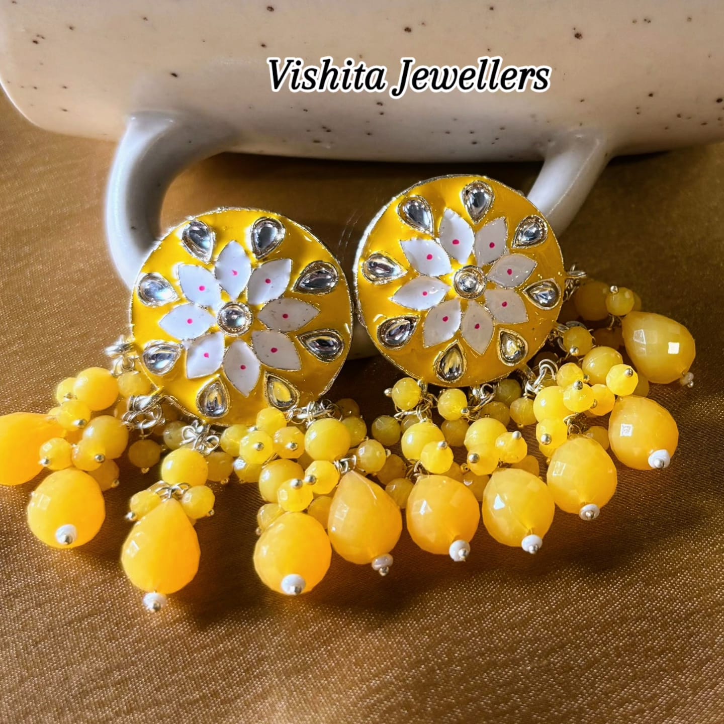 Gulnaar Kundan Jhumkis